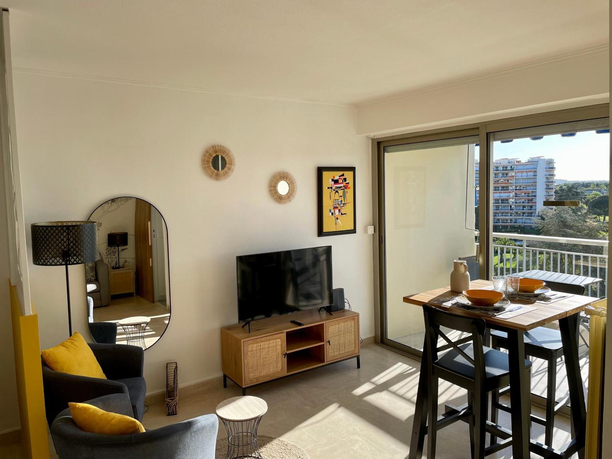 Studio Avec Vue Sur Marina Et Mer - 2 Adultes Et 1 Enfant Maximum Mandelieu 外观 照片
